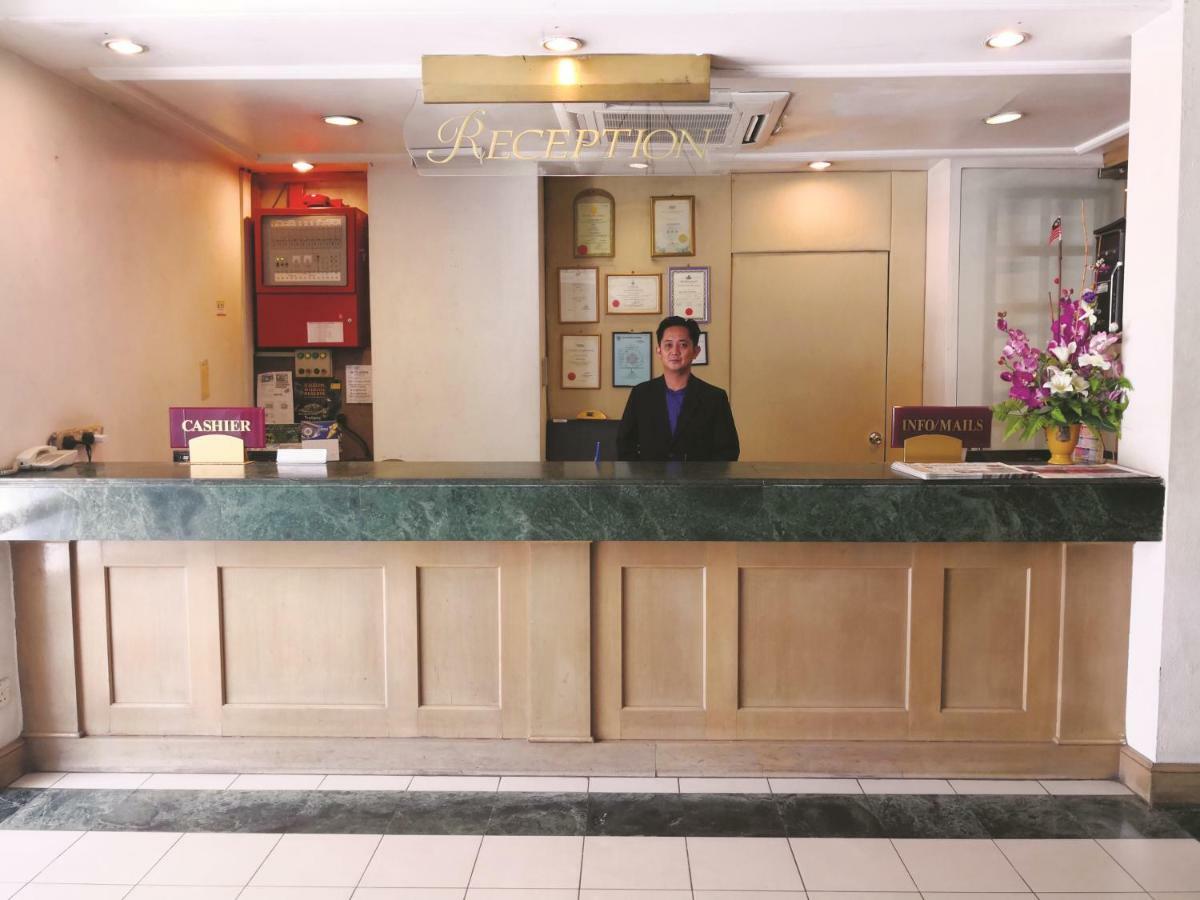 The Executive Hotel Lahad Datu Exterior foto